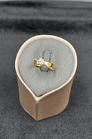 خاتم ذهب مع فص سوليتير عيار 21 وزن 2.8 جرام