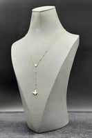 عقد فراشة نازل مع صدف ابيض عيار 18 وزن 2.1 الى 2.2...