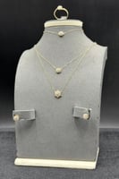 طقم ذهب ناعم عيار 18 وميض النجمة وزن 3.1 جرام