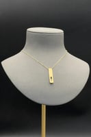 عقد مستطيل ذهب تصميم الماس عيار 18 وزن 6.4 جرام