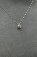 عقد ذهب مع الماس رعاش