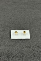 حلق طبي قلب ذهب صافي عيار 18 وزن 0.3 جرام