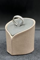 دبلة ذهب ابيض صافي عيار 18 وزن من 2.5 الى 2.7 جرام