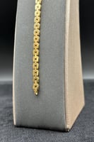 اسوارة ذهب مع باقيت تصميم الماس عيار 18 وزن 8.5 جر...