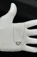 عقد حب تنس ذهب ابيض تصميم الماس عيار 18 وزن 3 جرام