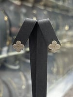 حلق ورده ذهب تصميم الماس