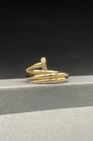 خاتم مسمار ذهب تصميم الماس عيار 18 وزن من 3.2 الى...