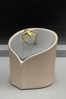 خاتم شكل اكس ذهب تصميم الماس عيار 21 وزن من 1.4 ال...