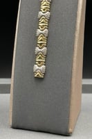 اسوارة ذهب تصميم الماس عيار 18 وزن 13.5 جرام