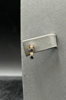 طقم خلية ذهب تصميم الماس عيار 18 وزن 9.4 جرام