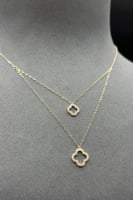 عقد دورين وردة مفرغ ذهب تصميم الماس عيار 18 وزن من...