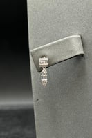 طقم ذهب أبيض ناعم عيار 18 صفاء اللمسة وزن 9.2 جرام