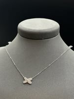 عقد شكل اكس ذهب تصميم الماس