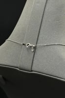 عقد الماس وزن الذهب : 1.42 جرام وزن الألماس : 0.3...