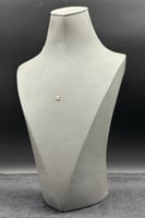 عقد ذهب تصميم الماس عيار 18 وزن 0.3 جرام