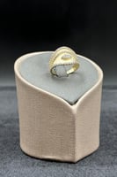 خاتم ذهب تصميم الماس عيار 18 وزن 3.1 جرام