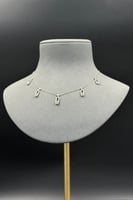 شوكر مستطيل ذهب ابيض تصميم الماس عيار 18 وزن من 7....