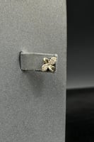 طقم اطفال وردة ذهب تصميم الماس عيار 18 وزن 2.7 جرا...