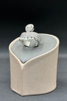 خاتم دمعة ذهب مع لؤلؤ عيار 18 وزن من 10.3 الى 10.9...