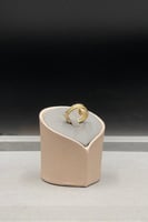 خاتم مسمار ذهب تصميم الماس عيار 18 وزن من 3.2 الى...