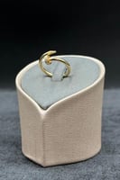 خاتم مسمار ذهب تصميم الماس عيار 18 وزن من 1.7 الى...