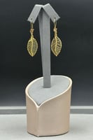 حلق ورقة الشجر ذهب صافي عيار 21 وزن 3.4 جرام