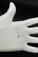 اسوارة دائري مفرغ ذهب صافي عيار 18 وزن 0.3 جرام