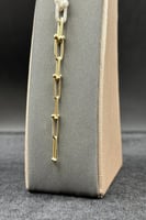 عقد مع اسوارة جنزير ذهب عيار 18 مميز بتصميم الماس...