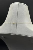 عقد شكل C دورين ذهب تصميم الماس عيار 18 وزن من 0.7...