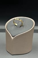 دبلة ذهب صافي عيار 18 وزن من 2.4 الى 2.6 جرام