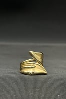 خاتم ورق الشجر ذهب صافي عيار 18 وزن 8.4 جرام