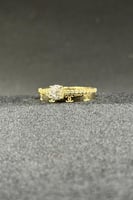 دبلة توينز ذهب تصميم الماس عيار 18 وزن 2.6 جرام