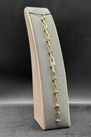 إسوارة جنزير ذهب عيار 18 ألماس لين وزن 8.5 جرام بت...