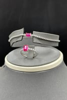 طقم تنس ذهب أبيض عيار 18 بتصميم الماس وزن 15.5 جرا...