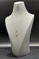 عقد مستطيل ذهب مع لؤلؤ عيار 21 وزن من 2.40 الى 2.4...