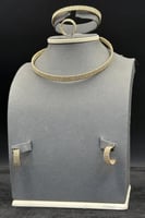 طقم كور ليزر ذهب صافي ملون عيار 18 وزن 35.2 جرام