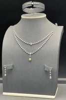 طقم ذهب ابيض تصميم الماس عيار 18 وزن 10 جرام