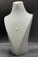 عقد فراشة ذهب تصميم الماس عيار 18 وزن من 0.9 الى 1...