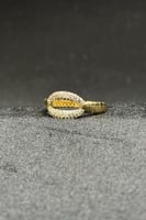 خاتم ذهب تصميم الماس عيار 18 وزن 1.7 الى 1.8 جرام