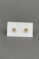 حلق طبي وردة ذهب تصميم الماس عيار 18