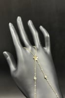 كف زهرات ذهب تصميم الماس عيار 18 وزن من 1.7 الى 1....