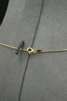 عقد ذهب على شكل ورقة الشجر عيار 18 وزن 2.5 جرام