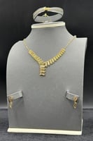 طقم ذهب عيار 21 نسق اللمسة الناعمة وزن 7.5 جرام