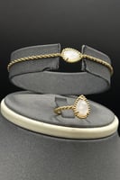 طقم مجدول دمعة مع صدف ابيض