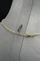 عقد مستطيل ذهب تصميم الماس عيار 18 وزن 5.7 جرام