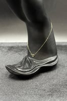 كف وردة مع مسمار ذهب تصميم الماس عيار 18 وزن من 1....