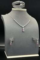 طقم ذهب ابيض تصميم الماس عيار 18 وزن 8.49 جرام