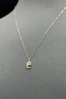 عقد مستطيل ذهب تصميم الماس عيار 18 وزن من 0.4 الى...