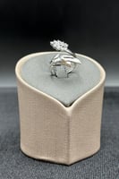 خاتم ذهب ابيض تصميم الماس عيار 18 وزن 2.3 جرام