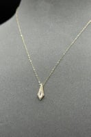 عقد ذهب تصميم الماس عيار 18 وزن 0.6 جرام